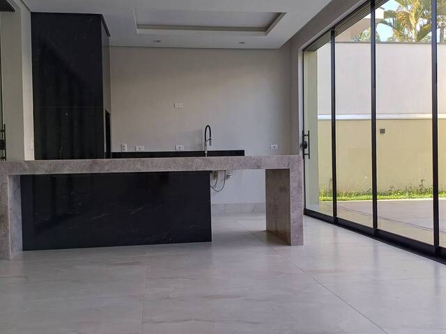 Casa para Venda em Londrina - 5